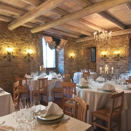 فندق Castello Di Trisobbio Trisobbio