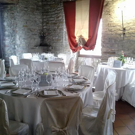 Castello Di Trisobbio מלון *