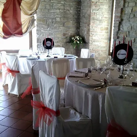 Castello Di Trisobbio فندق