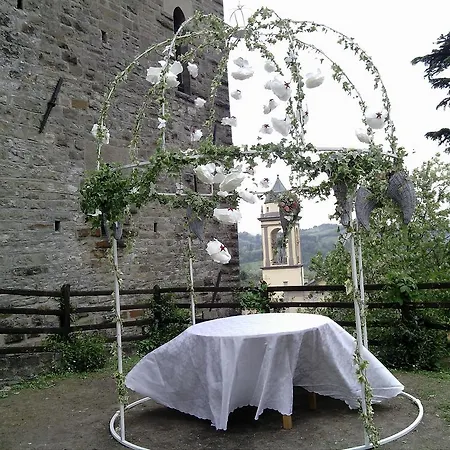 فندق Castello Di Trisobbio