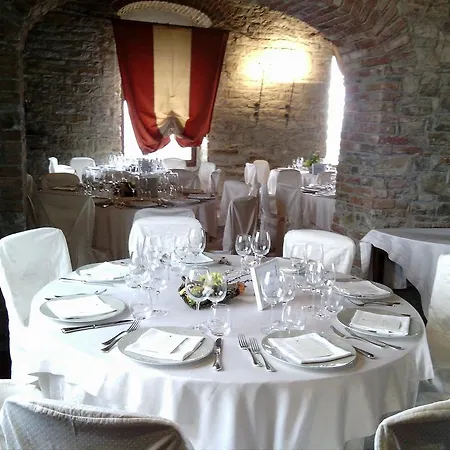 ホテル Castello Di Trisobbio