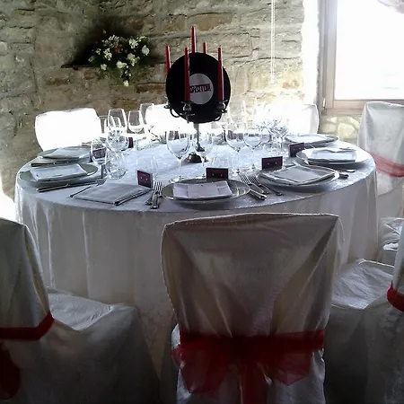 Castello Di Trisobbio فندق *