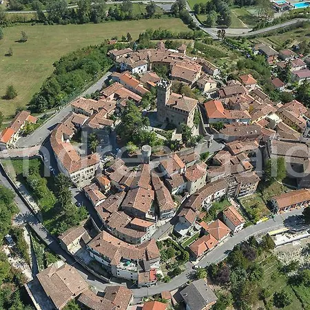 فندق Castello Di Trisobbio *