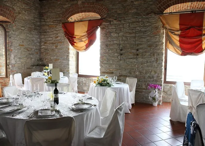Castello Di Hotel