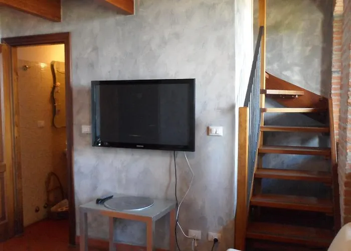 Hotel Castello Di *