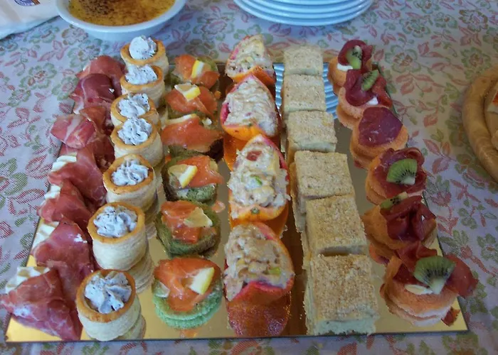 Castello Di 호텔 *